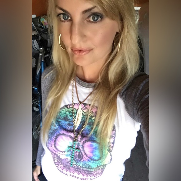 Meet your Posher, Daphne - Picture 2 of 2